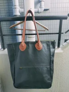 ⭐️値下げ⭐️vanson バンソン　トートバッグ　星型　パンチングレザー ⭐️値下げ⭐️vanson バンソン トートバッグ 星型 パンチング