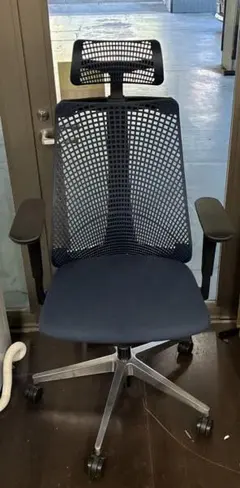 イトーキ　サリダ　YL9-NYEL 　ネイビー