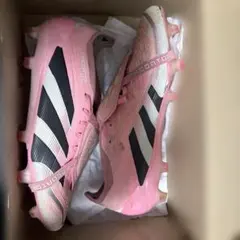 全世界723足限定！adidasプレデター ベッカムモデル - メルカリ