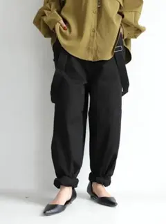 サスペンダー付きワイドパンツ　ブラック　アンティカ　黒