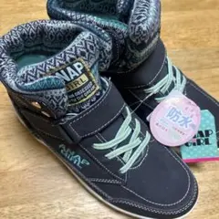 ANAP GIRL 防水ハイカットスニーカー22.5