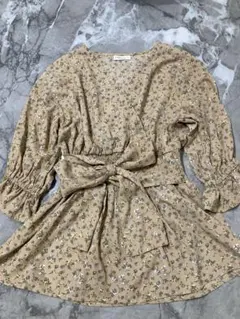 美品✨️アースミュージック＆エコロジー リボン チュニック