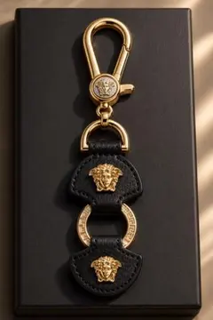 希少 VERSACE ヴェルサーチ ヴィンテージ キーホルダー キーリングのサムネイル