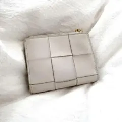 BOTTEGA VENETA 二つ折り財布