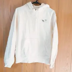 フード付きパーカー