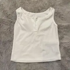 ホワイトリブ編みノースリーブタンクトップ