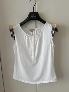 BURBERRY ホワイト Tシャツ フリル袖のサムネイル