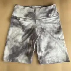Nike タイダイ柄　ハーフタイツ グレー