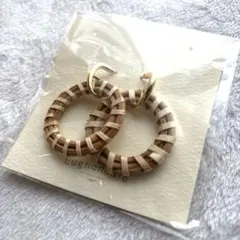 Item thumbnail for item ce931a38-8f83-441d-852b-a44961197a80