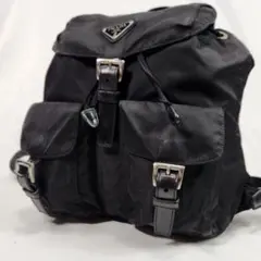 GWセール✭ PRADA プラダ リュック 三角ロゴ 三角プレート - メルカリ