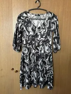 白黒抽象模様 五分袖チュニック