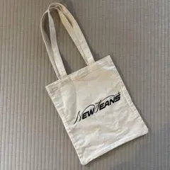 New Jeans ロゴトートバッグ