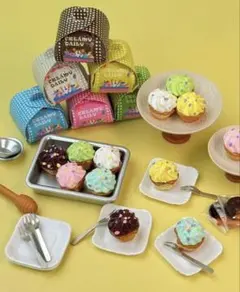 ミニチュアケーキ21個セット ガラスケース付き - メルカリ