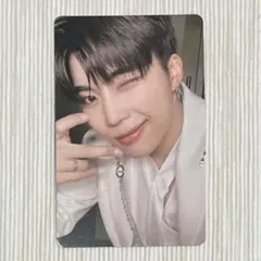 ZB1 ゴヌク「ICONIK」タワレコオンライン特典トレカ