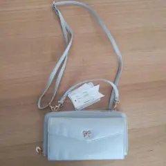 ショルダーバッグ リボンモチーフ