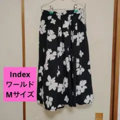 Index インデックス　フレアスカート　ワールド　Mサイズ