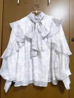 INGNI イング　袖フリル花柄シアーブラウス　長袖のサムネイル