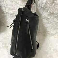 【極美品】コーチ トンプソン ショルダーバッグ レザー ブラック 黒 チャーム付