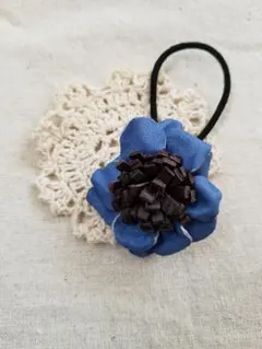 本革花ヘアゴム 　ハンドメイド