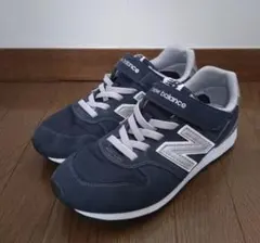 ニューバランスYV996 スニーカー【23.5cm】 紺色