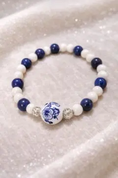 青と白のビーズブレスレット