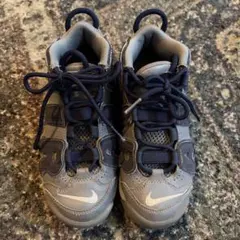 Nike Air More Uptempo グレー ネイビー　21cmのサムネイル
