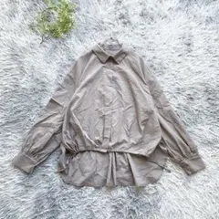 ikka【M】グレージュ ドローシャツ ブラウス 長袖 ゆったり レイヤード