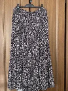 INDIVI 黒 白　プリーツロングスカート