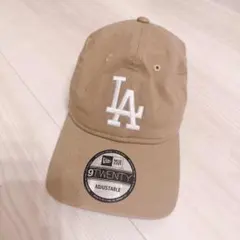 NEW ERA 9TWENTY LA キャップ（ベージュ）