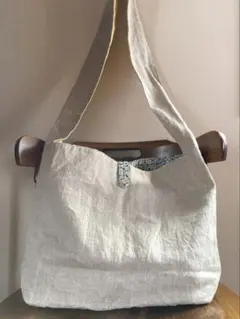 Item thumbnail for item d66c7bf3-2230-4420-b9dd-eb176002fb49