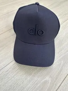 alo Yoga District トラッカーハット Dune Grass - メルカリ