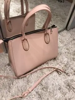 新品ショルダーバッグのサムネイル