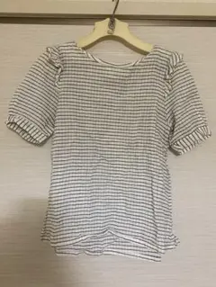 半袖フリル付きボーダーシャツ