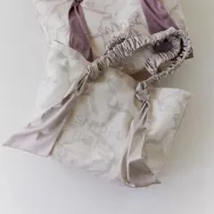 Item thumbnail for item e379962a-d8e3-485c-b9d3-81dd194f404d