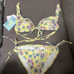 【新品タグ付き】セパレートビキニ （フローラルプリント)上下セット Sサイズ