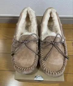 【新品未使用】 UGG ベージュ モカシン 25cm