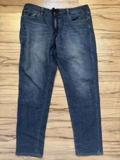 ダークブルーデニムパンツ ユニクロ