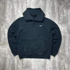 ナイキ 刺繍ロゴ ワンポイント スウェットパーカー ブラック M 6141