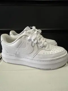 NIKE スニーカー　コートビジョンアルタのサムネイル