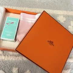 【新品☆】エルメス　ハンカチ　エプロンドール　ハンカチーフ HERMÈS ハンカチーフ<エプロンドール> - メルカリ