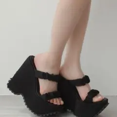 新品ダーリッチ Darich 　サテンプラットフォームサンダル　Lサイズ