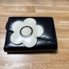 MARY QUANT 花モチーフ 二つ折り財布