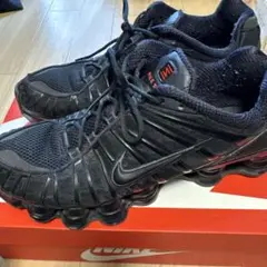 NIKE Shox tlスニーカー