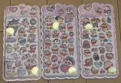 新品　クレヨン⭐️しんちゃん①光るおしりシール　ぷくぷくシール　2シート