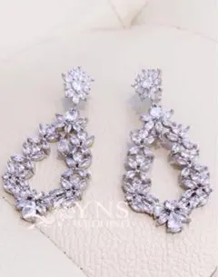 シルバークリスタルドロップピアス