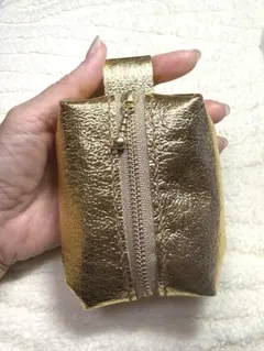 本革 レザー ポーチ ゴールド