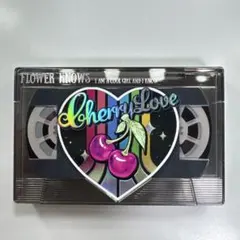 Flower Knows Cherry Love アイシャドウパレット