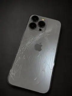 iPhone 13 Pro 本体 背面ガラス割れ ジャンク品 - メルカリ
