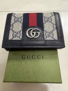 【美品】GUCCI 二つ折り財布 GGパターン　オフィディア