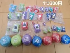 TWICE カプセルトイ1つ300円+送料